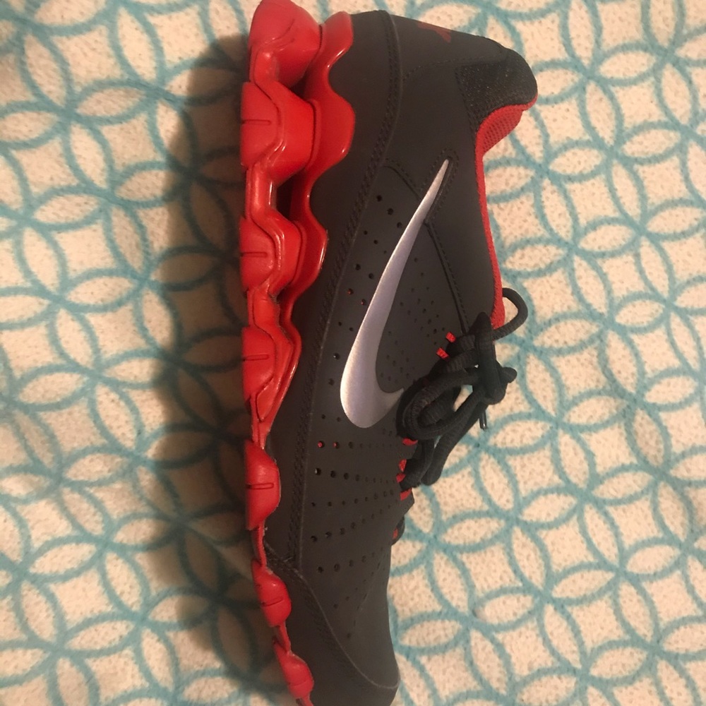Nike Tennis Shoes